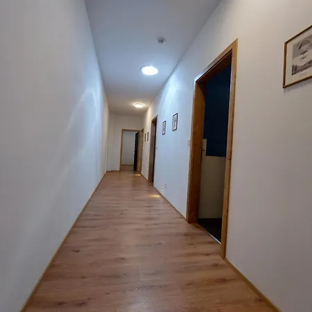 Apartman Business Comfort Se Zahradou * Hradec Králové