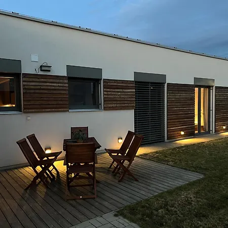 Apartman Business Comfort Se Zahradou Hradec Králové